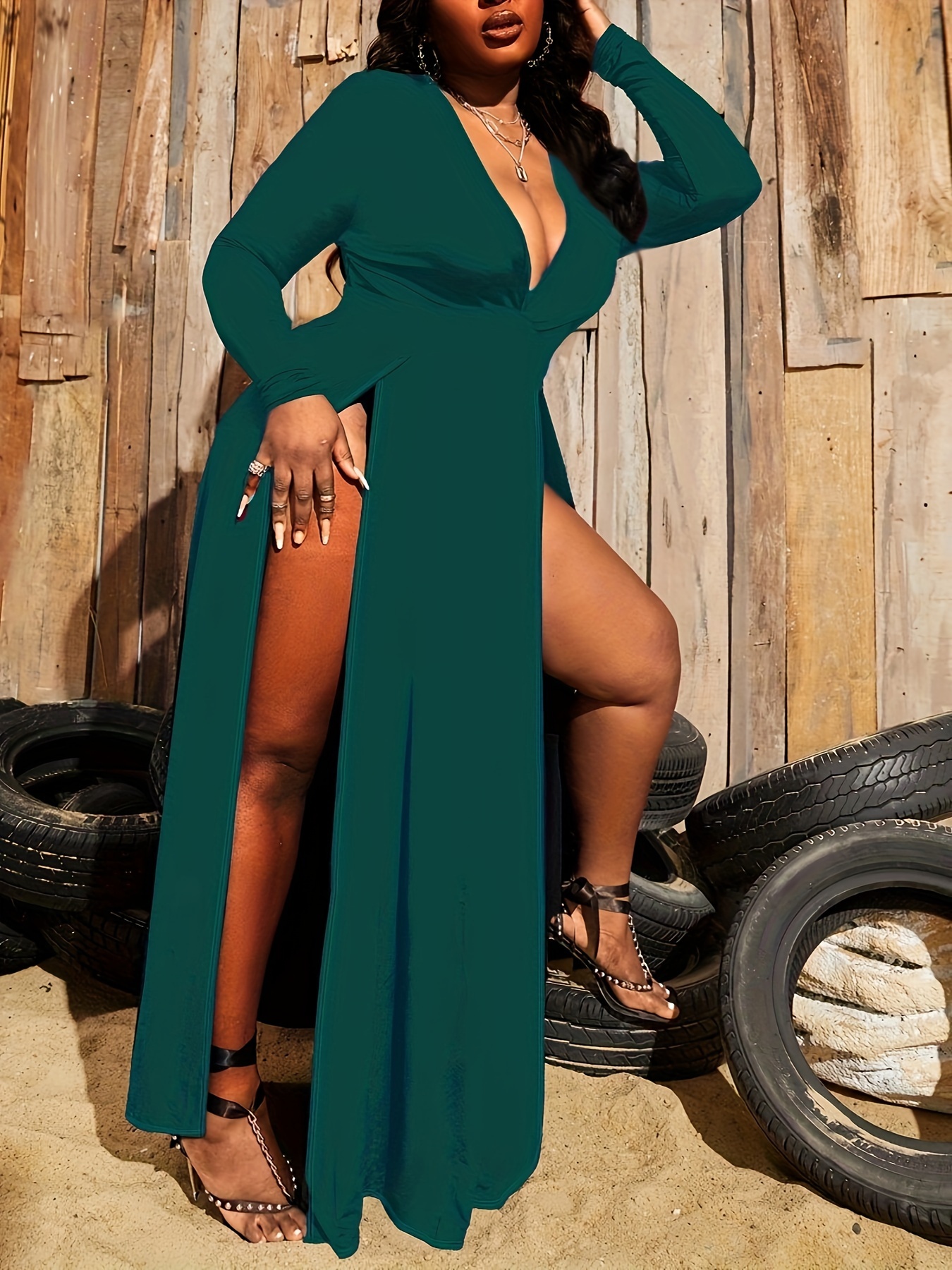 Robe sexy évasée à col V profond à manches longues – Image 3