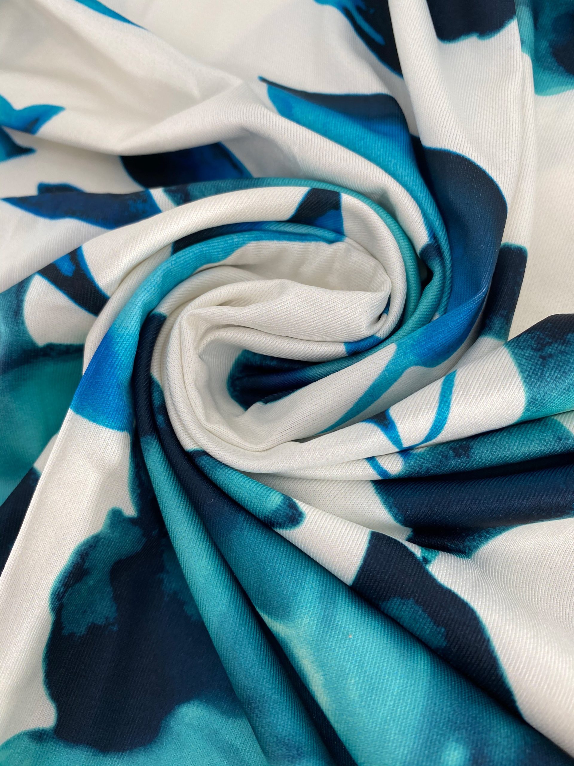 Robe élégante à manches longues imprimé floral à col rond à blocs de couleur – Image 3