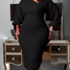 Robe moulante asymétrique en tissu tricoté légèrement extensible