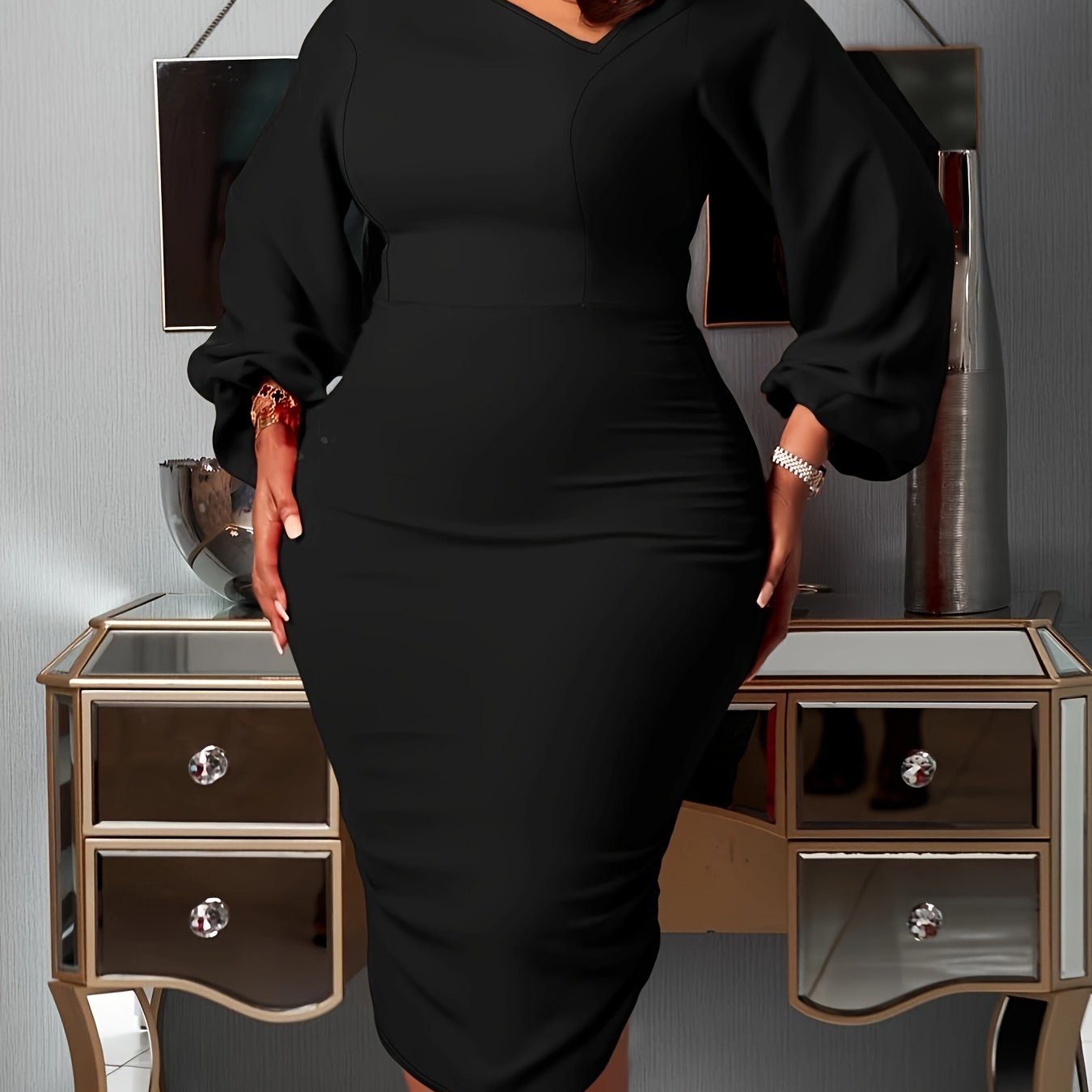 Robe moulante asymétrique en tissu tricoté légèrement extensible