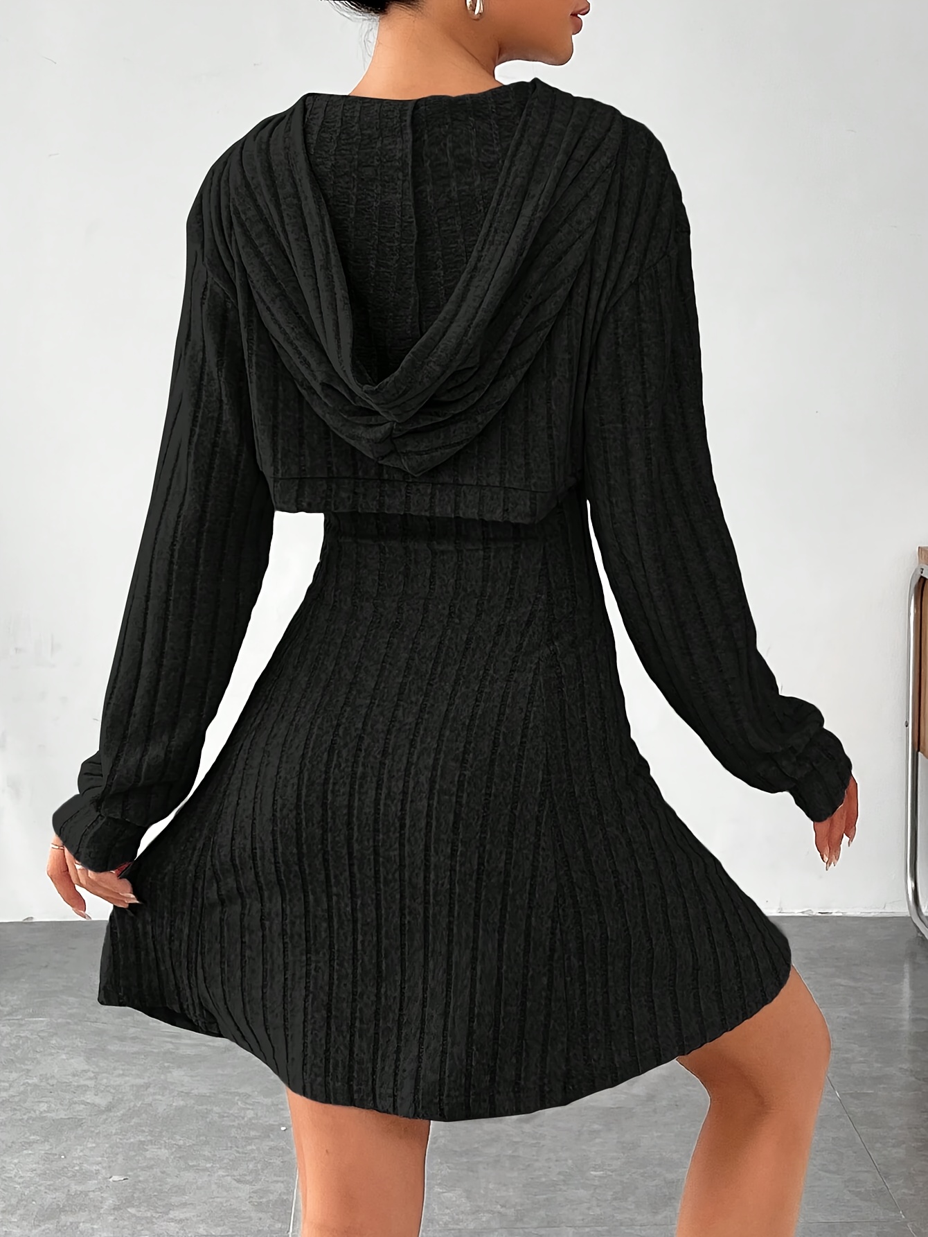 Ensemble robe en tissu tricoté hanche ample et haut super court à manches longues – Image 7