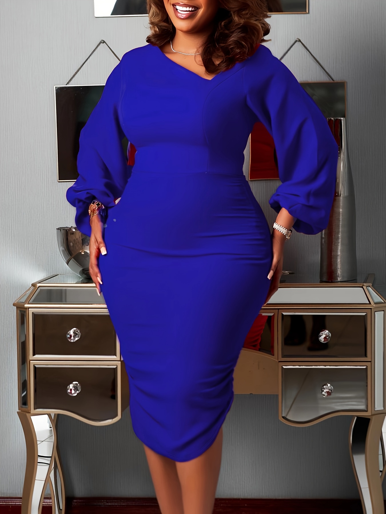 Robe moulante asymétrique en tissu tricoté légèrement extensible – Image 3