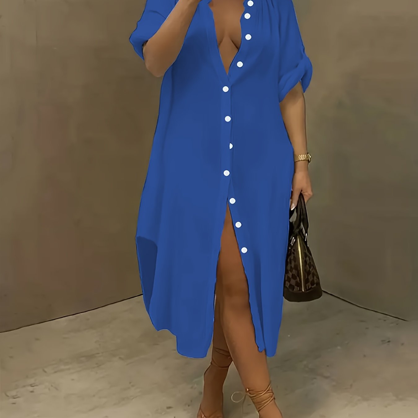 Robe chemise longue à manches roulées à col rond