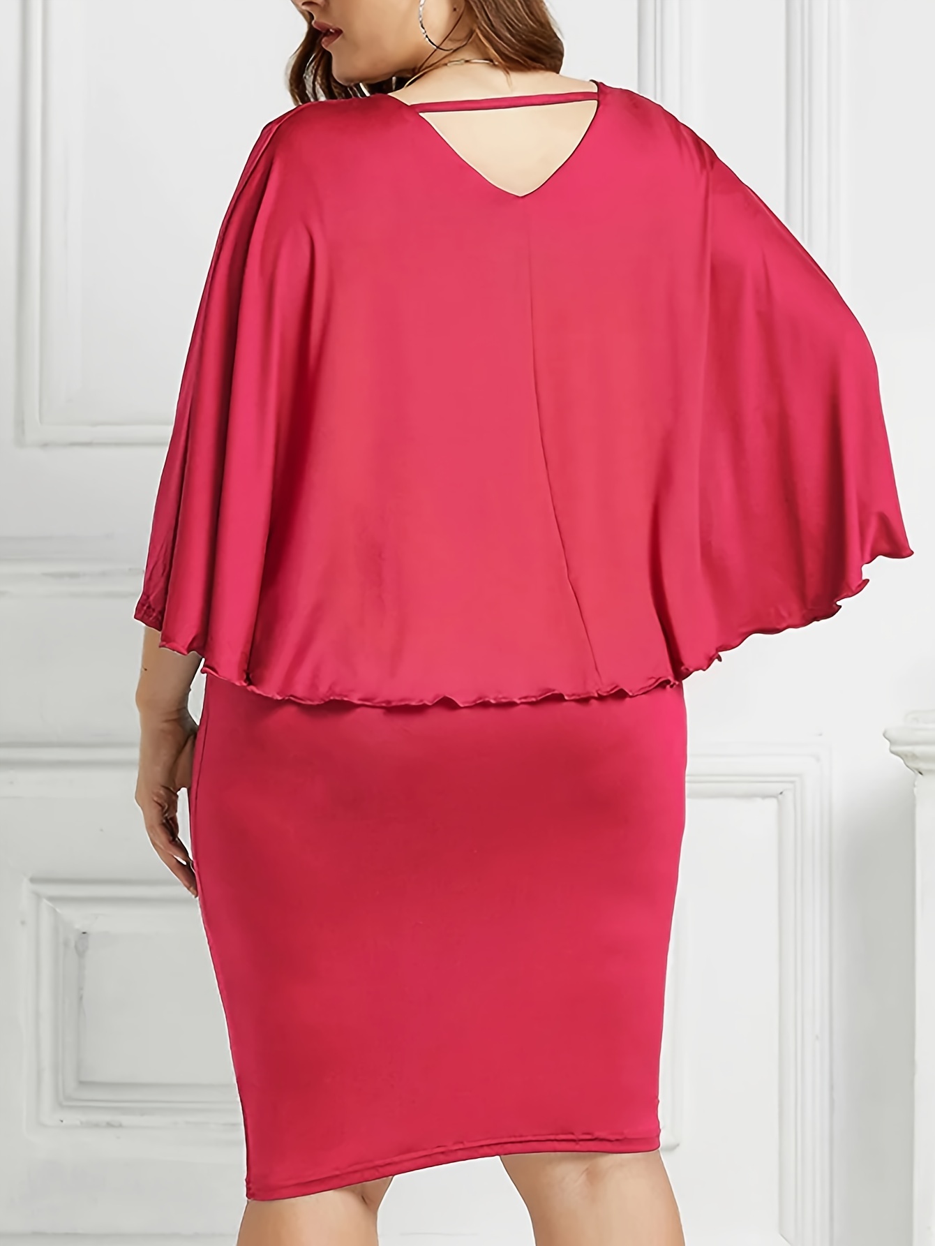 Robe sexy à manches chauve-souris superposées à encolure ronde & découpe dans le dos – Image 10