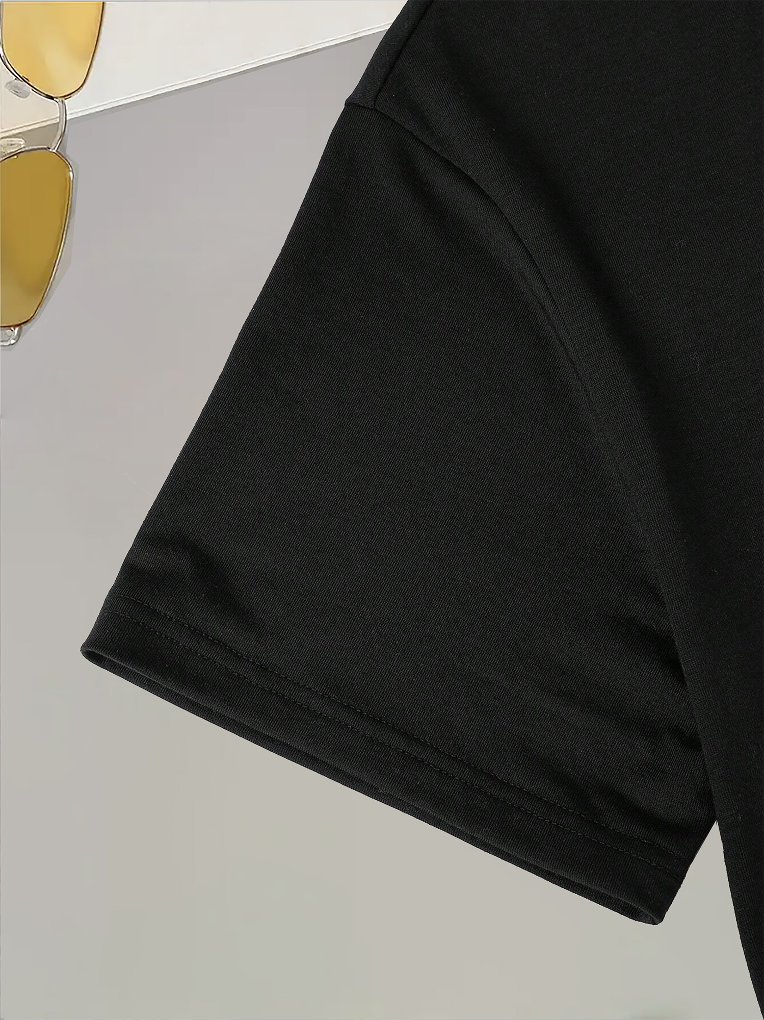 Robe à col rond à manches courtes avec design patte blanche & coeur – Image 4