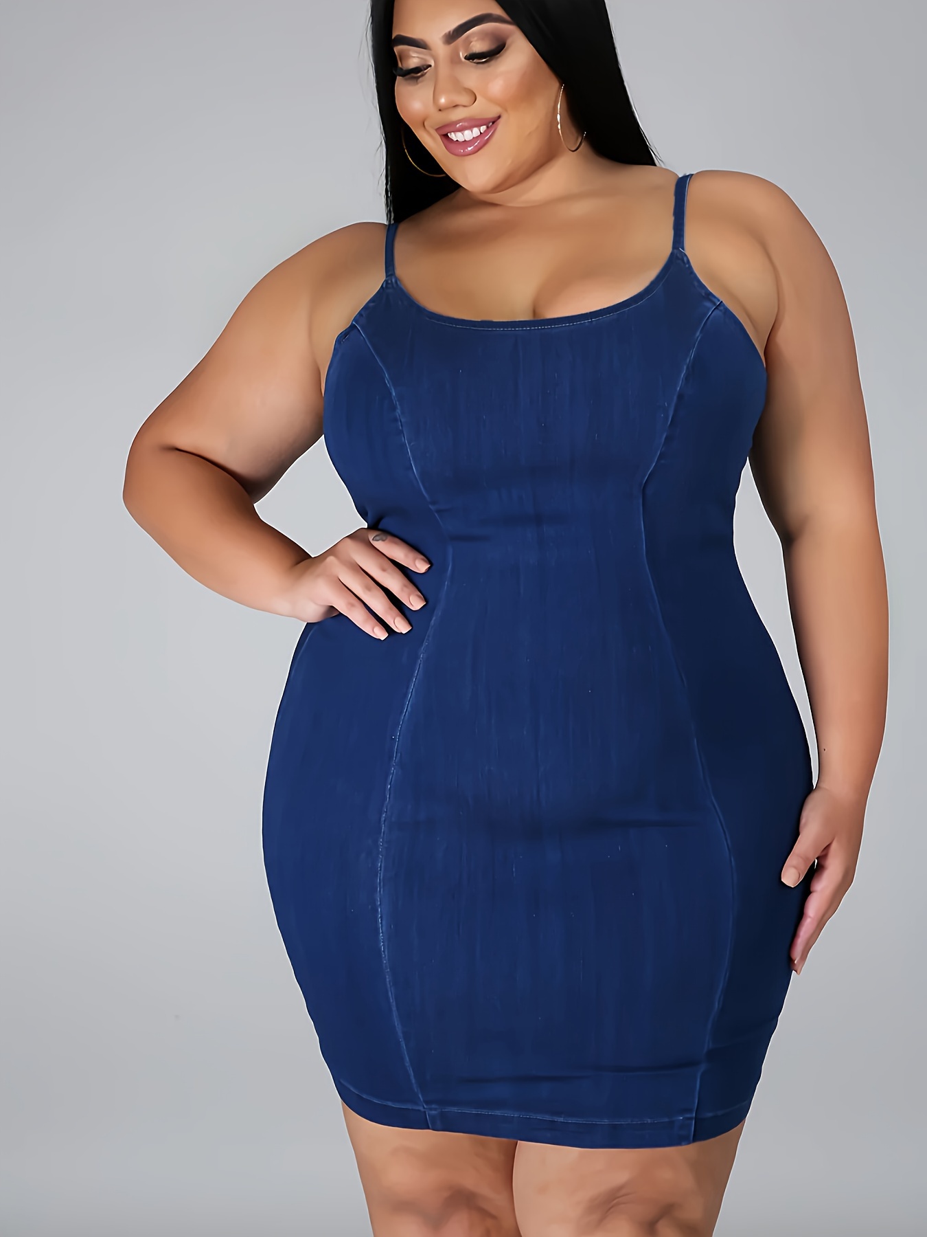 Robe sexy moulante en jean à encolure dégagée
