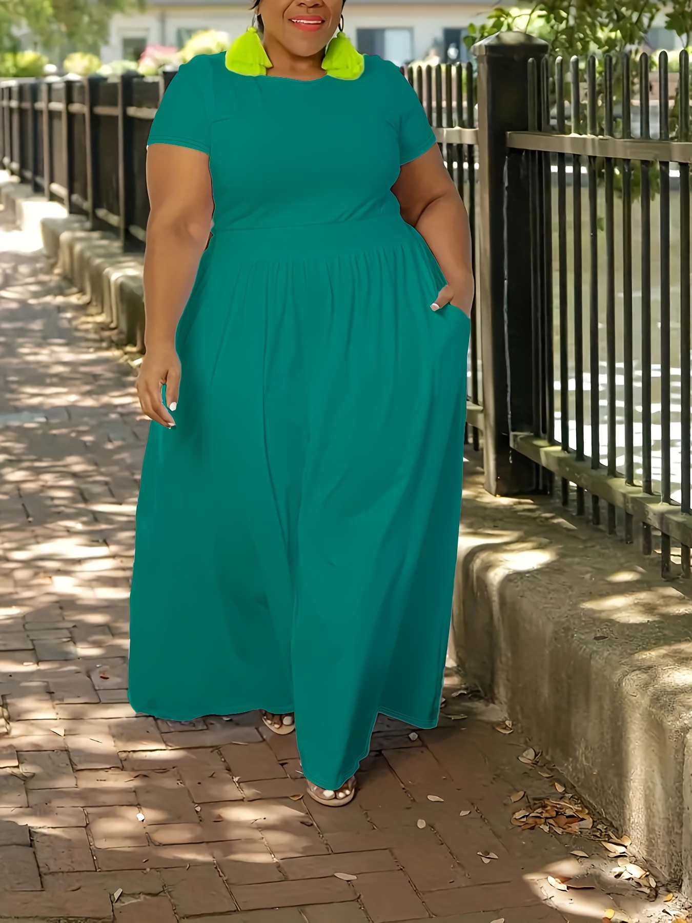 Robe longue à manches courtes à élasticité moyenne – Image 3