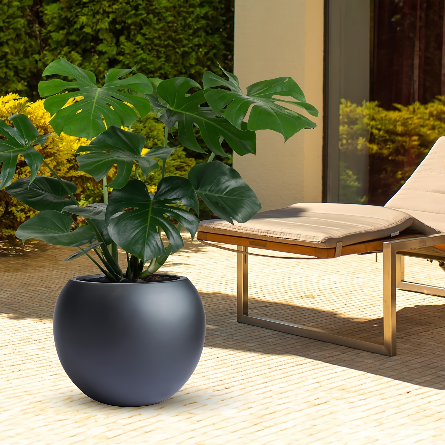Pot de fleurs en plastique noir H:23.11 cm x D:30.23 cm – Image 3