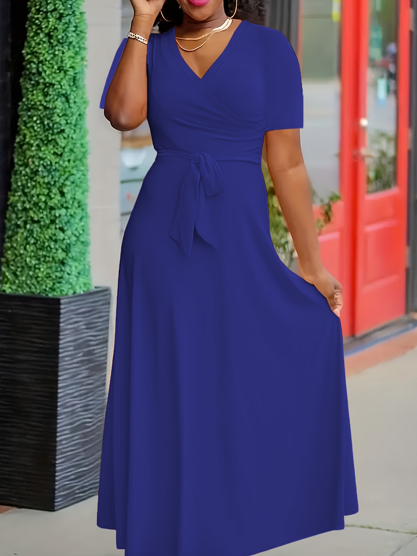 Robe élégante extensible à col V à manches cap à nouer à la taille – Image 7