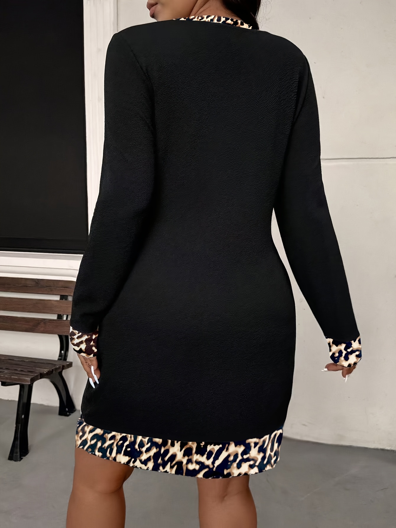 Robe sexy moulante extensible imprimé léopard avec détail noeud au cou – Image 3