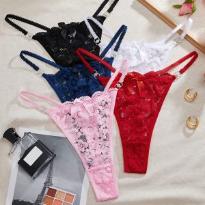 Strings sexy en dentelle en tissu tricoté avec détail anneau métallique à motif végétal