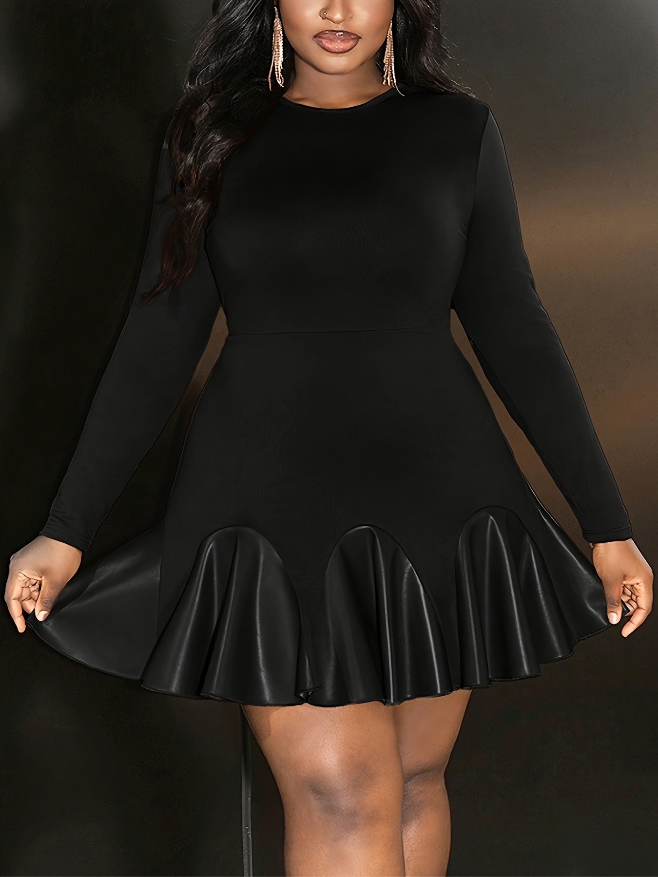 Robe à manches longues à col rond avec ourlet peplum non extensible en tissu tricoté