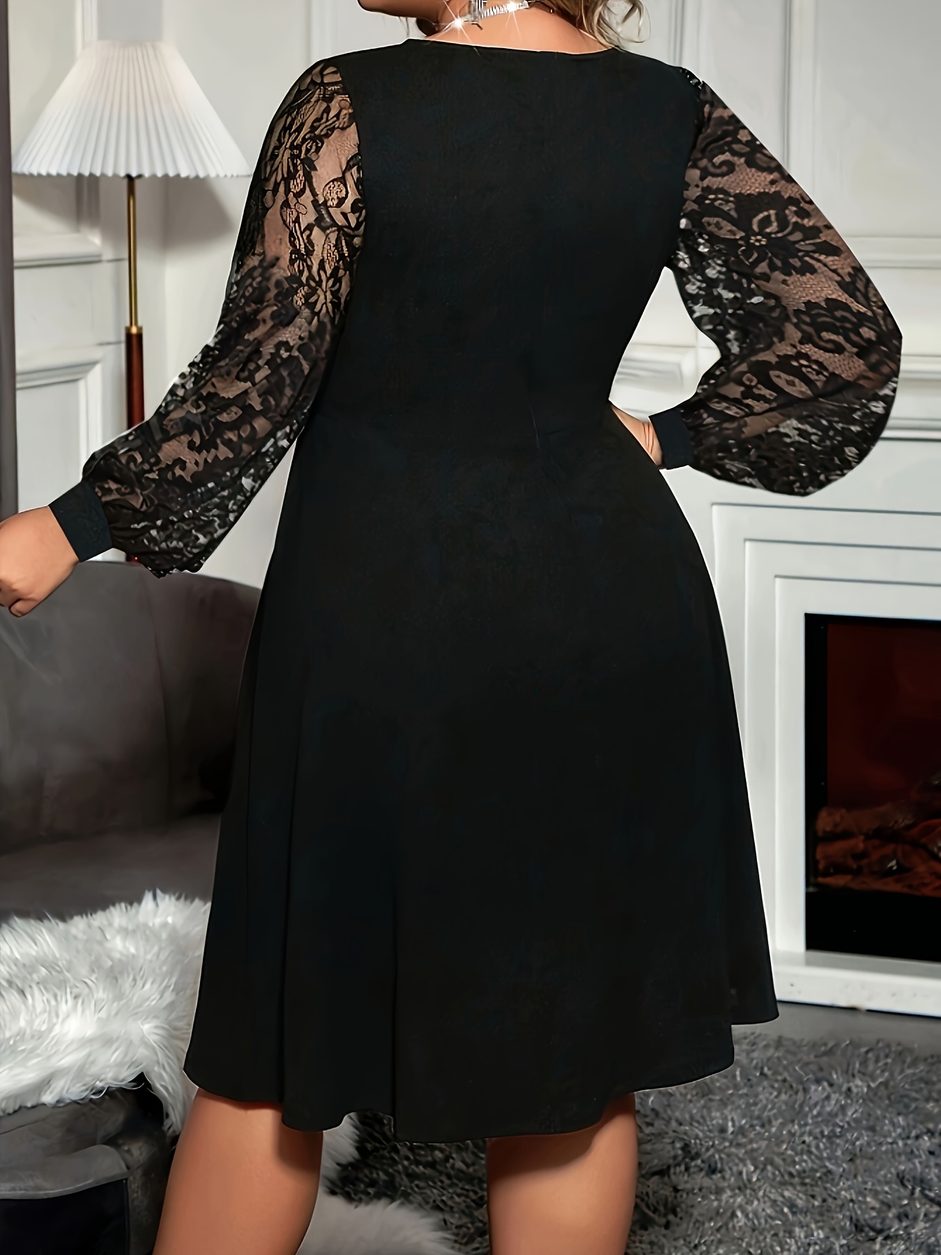 Robe élégante extensible à col V avec dentelle à manches longues – Image 3