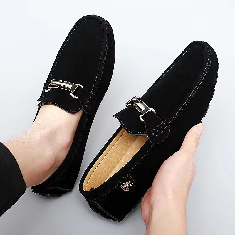 Chaussures mocassins avec décor métallique à enfiler – Image 8