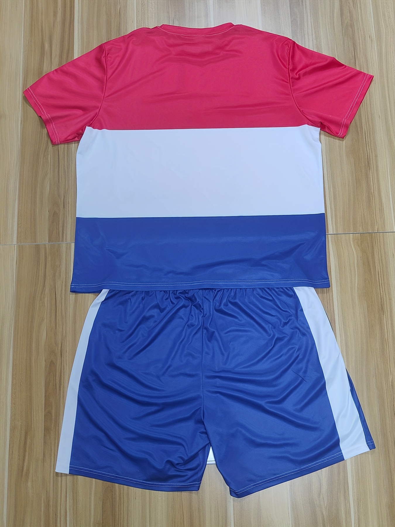 Ensemble t-shirt & short imprimé graphique – Image 7