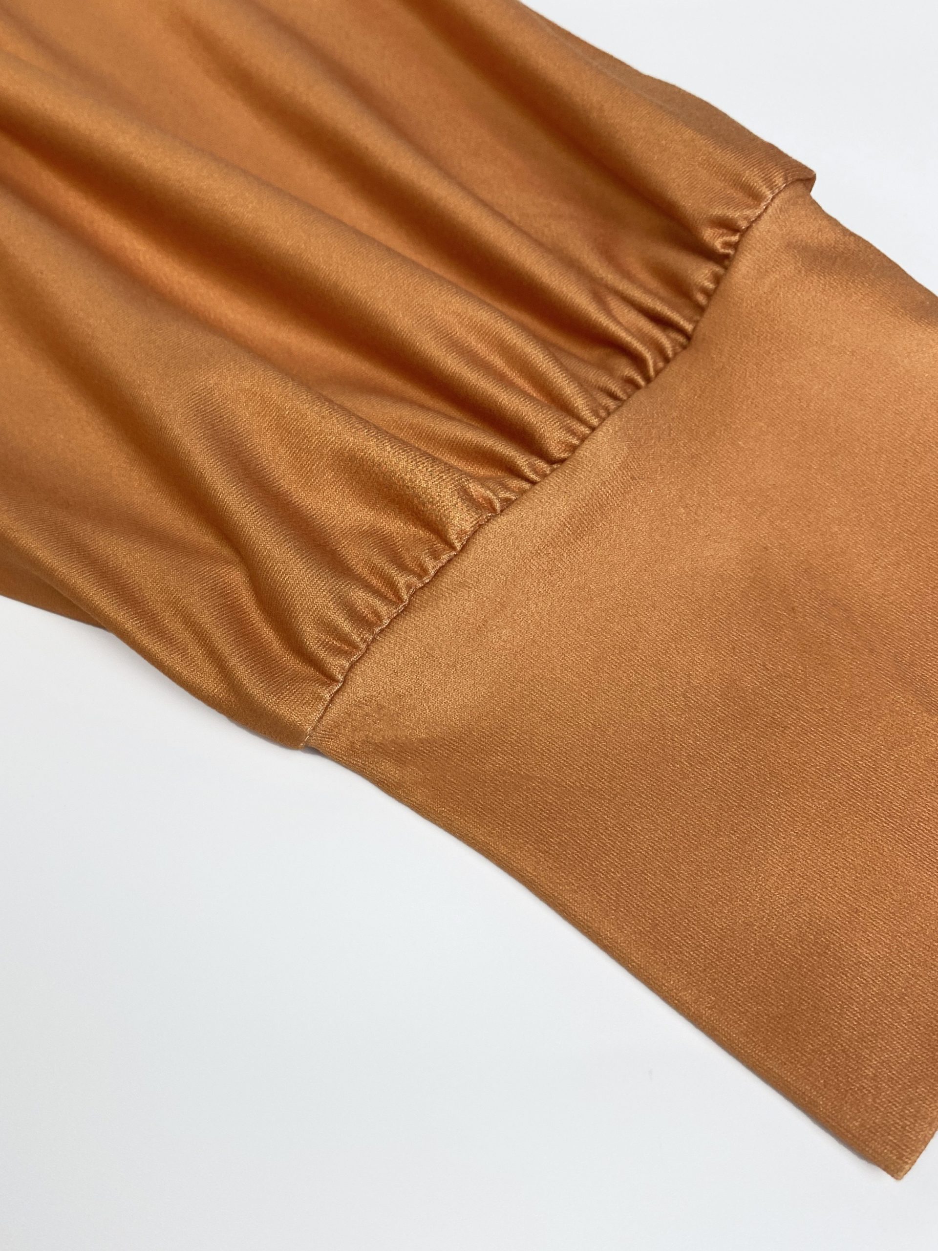 Robe extensible à col rond imprimé portrait – Image 5