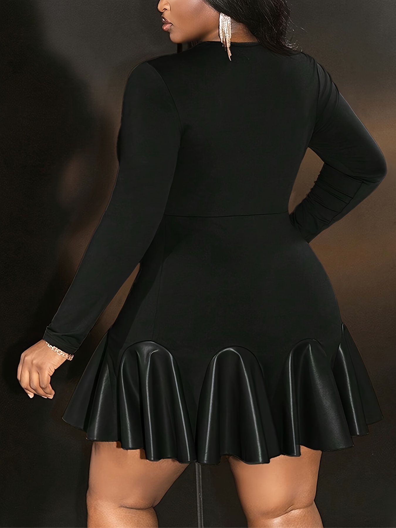 Robe à manches longues à col rond avec ourlet peplum non extensible en tissu tricoté – Image 3