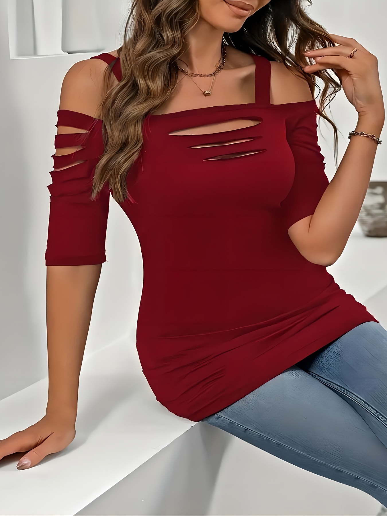T-shirt à épaules dénudées découpées à manches courtes – Image 4