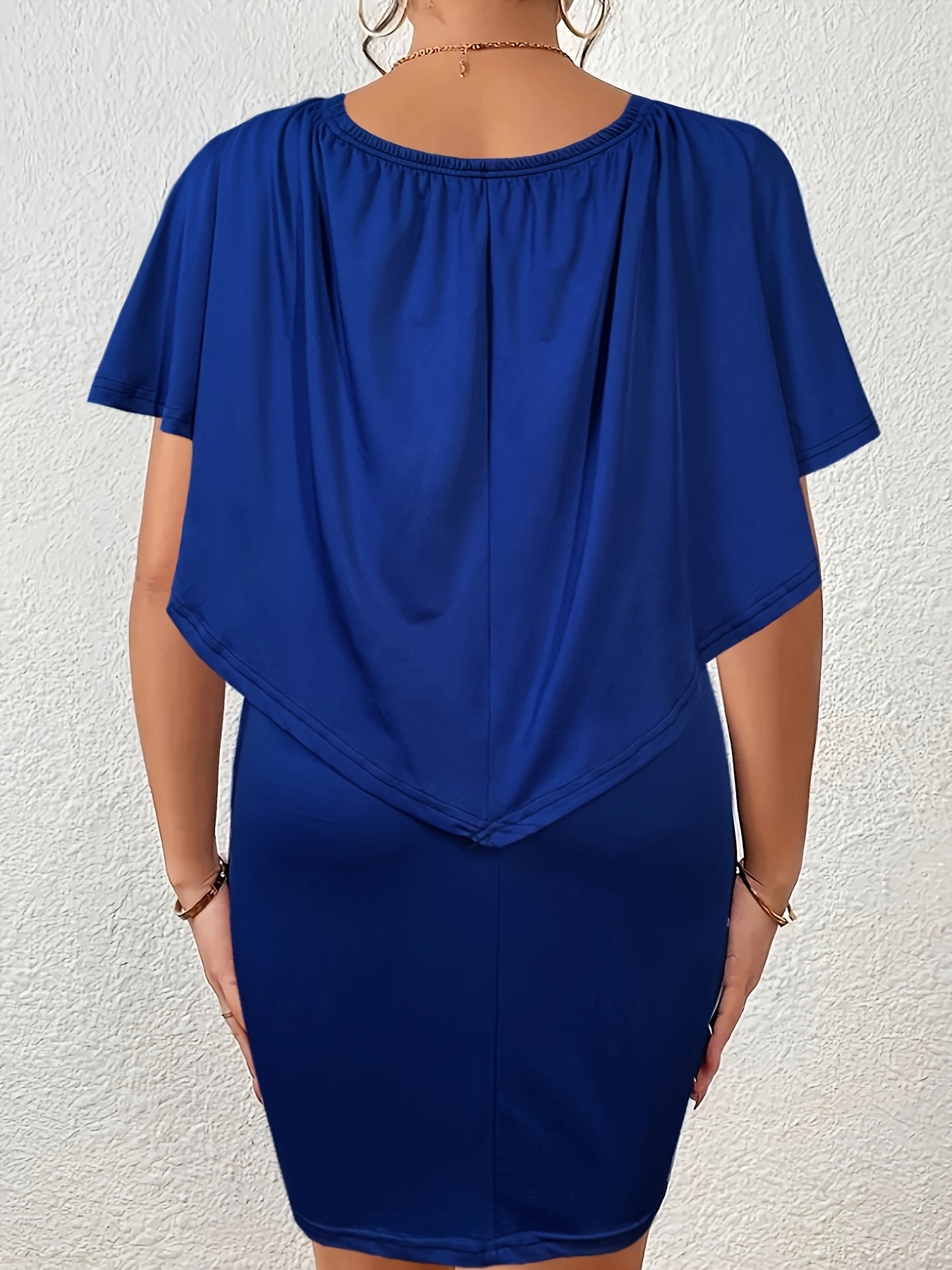 Robe moulante élégante extensible à épaules dénudées avec ourlet asymétrique – Image 6