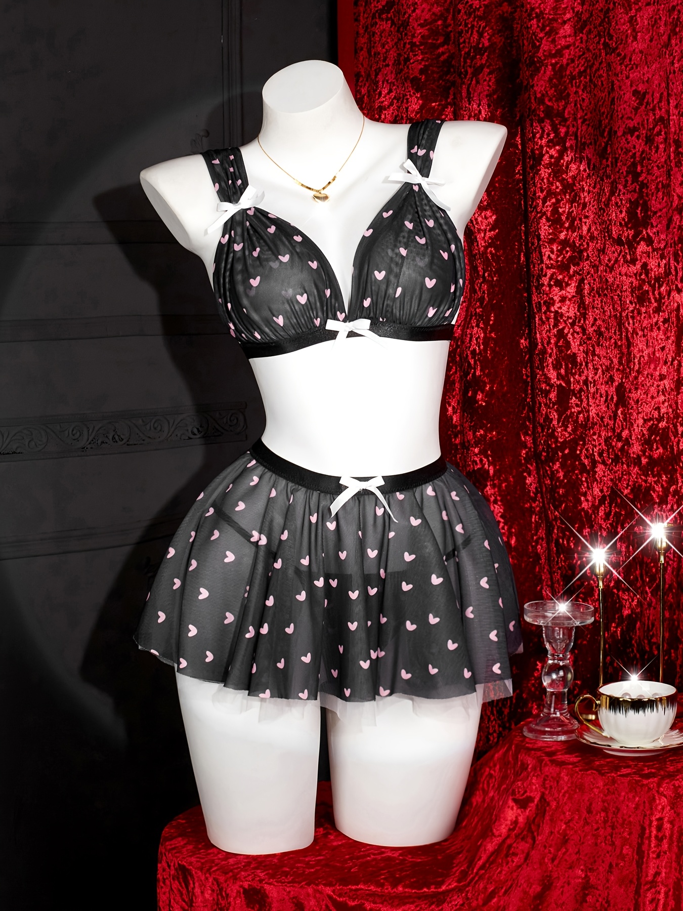 Ensemble lingerie pour la saint valentin soutien gorge, string & jupe en maille transparente – Image 2