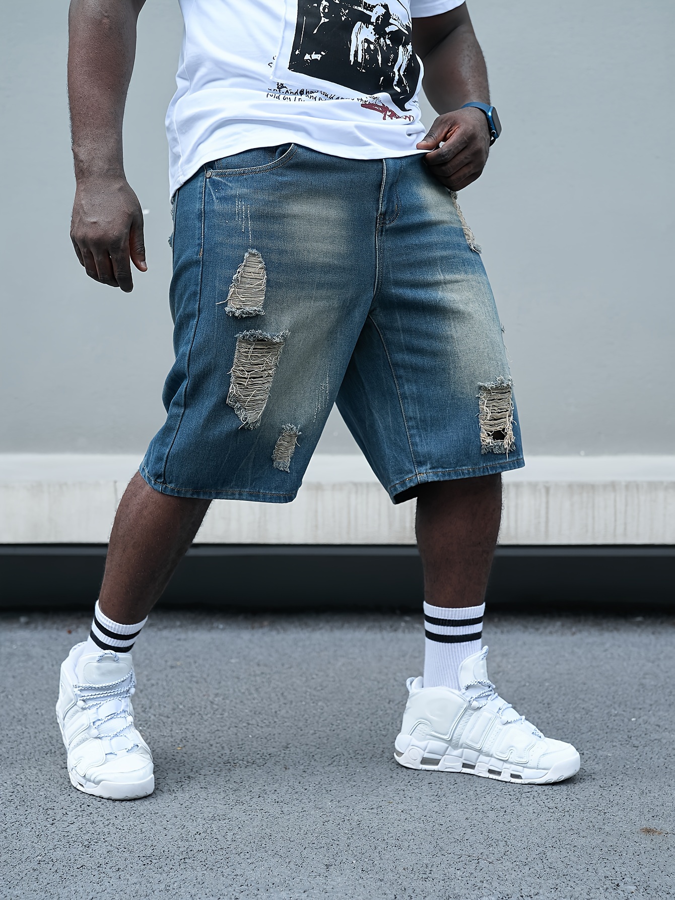 Baggy short en denim délavé avec trous – Image 10