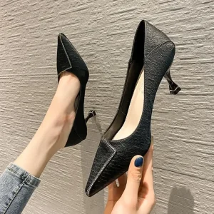 Escarpins élégants en cuir à talons aiguilles