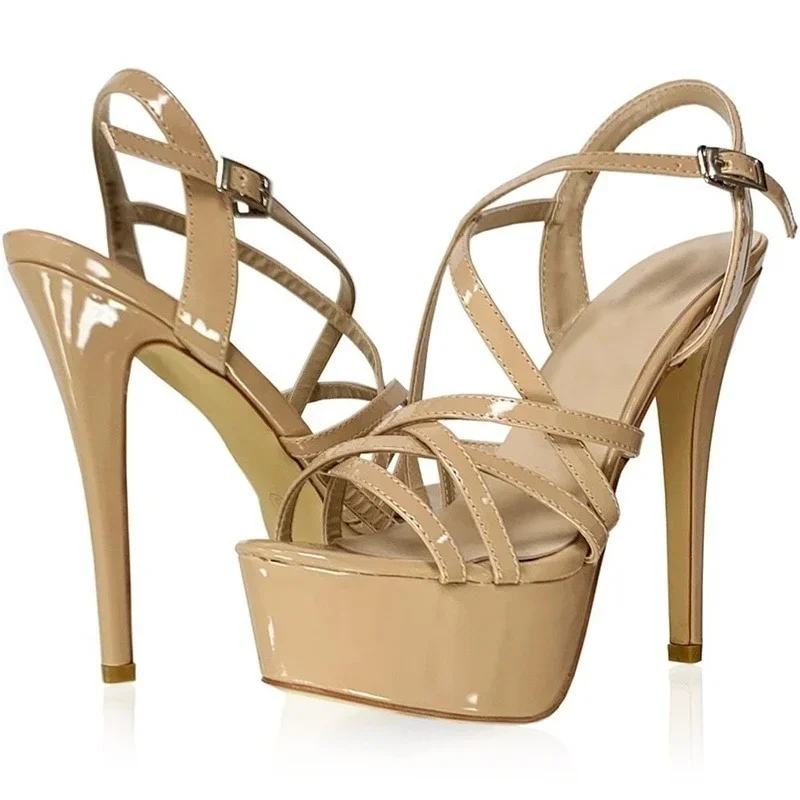 Chaussures à bout ouvert à talons hauts à motif peau de serpent – Image 6