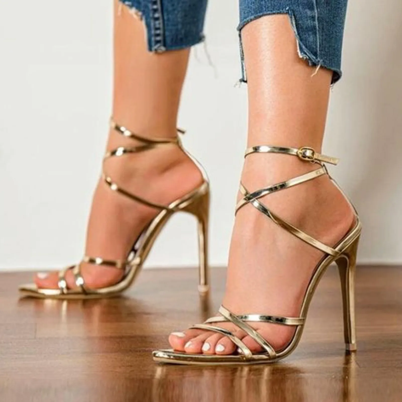 Chaussures à lacets à talons aiguilles hauts