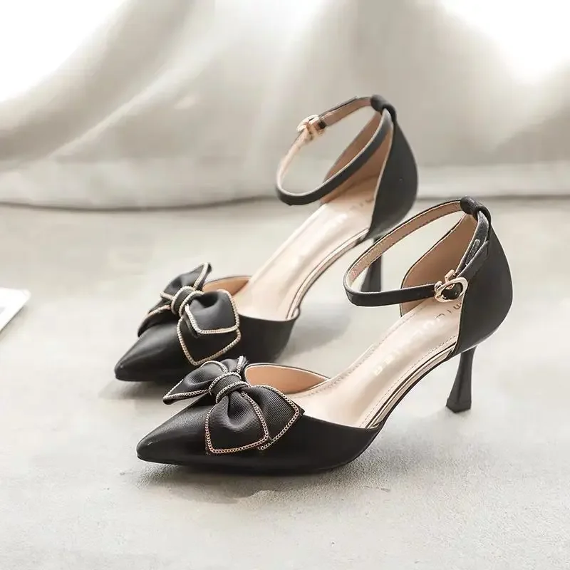 Chaussures à talons aiguilles moyens à bout pointu avec noeud papillon – Image 4