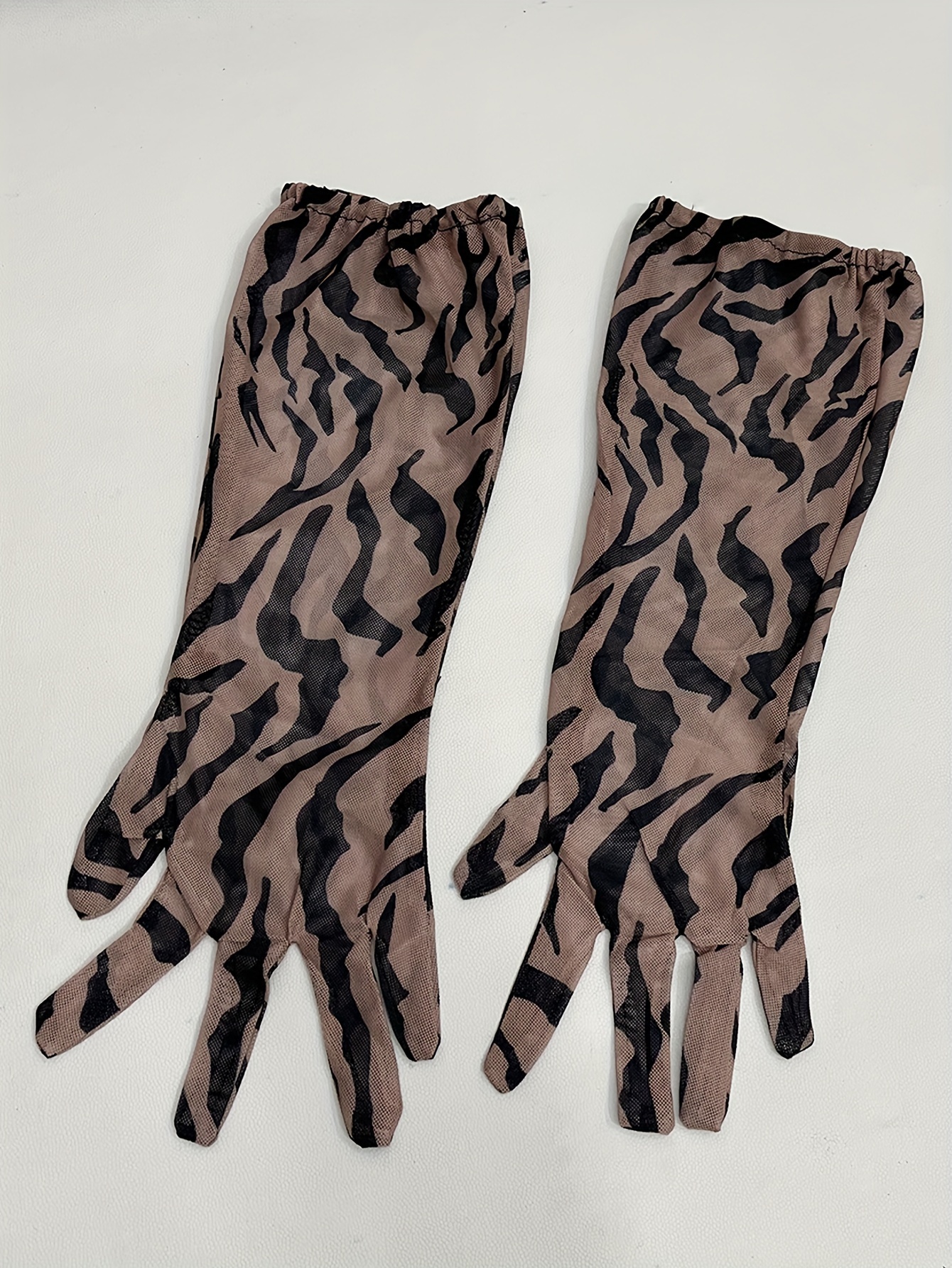 Robe sexy moulante semi-transparente imprimé zèbre avec gants assortis – Image 4