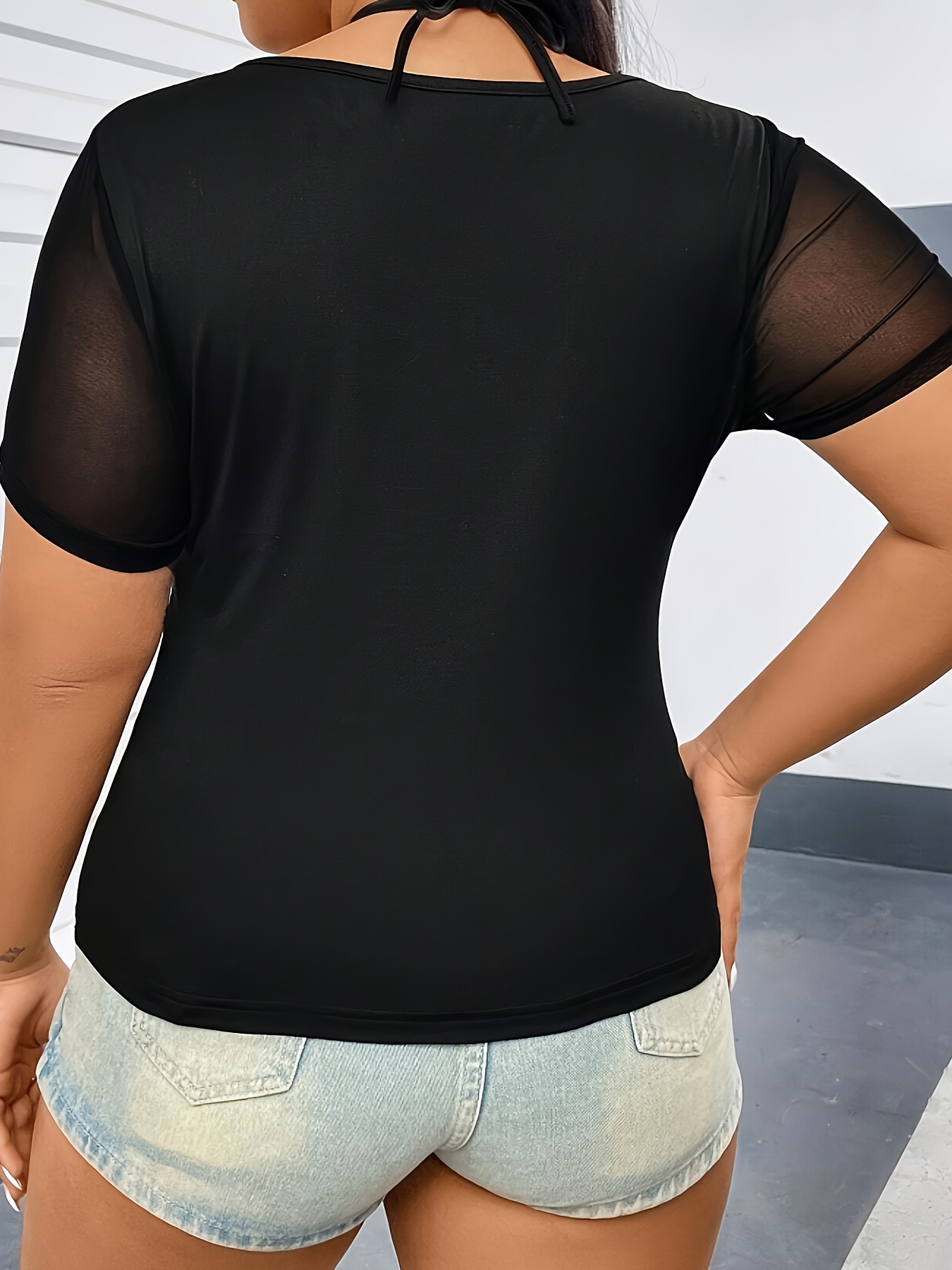Top en maille semi-transparent à manche courtes avec col V – Image 3