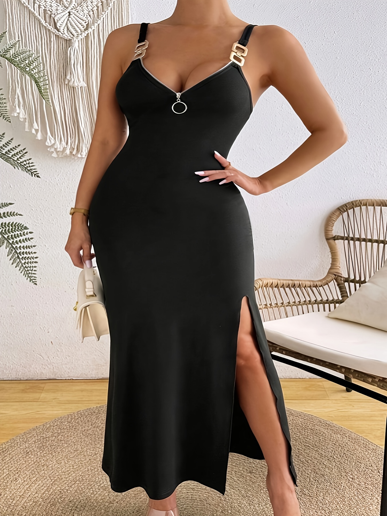 Robe crayon élégante à col V avec boucle métallique & fermeture éclair avec fente sur le côté – Image 2