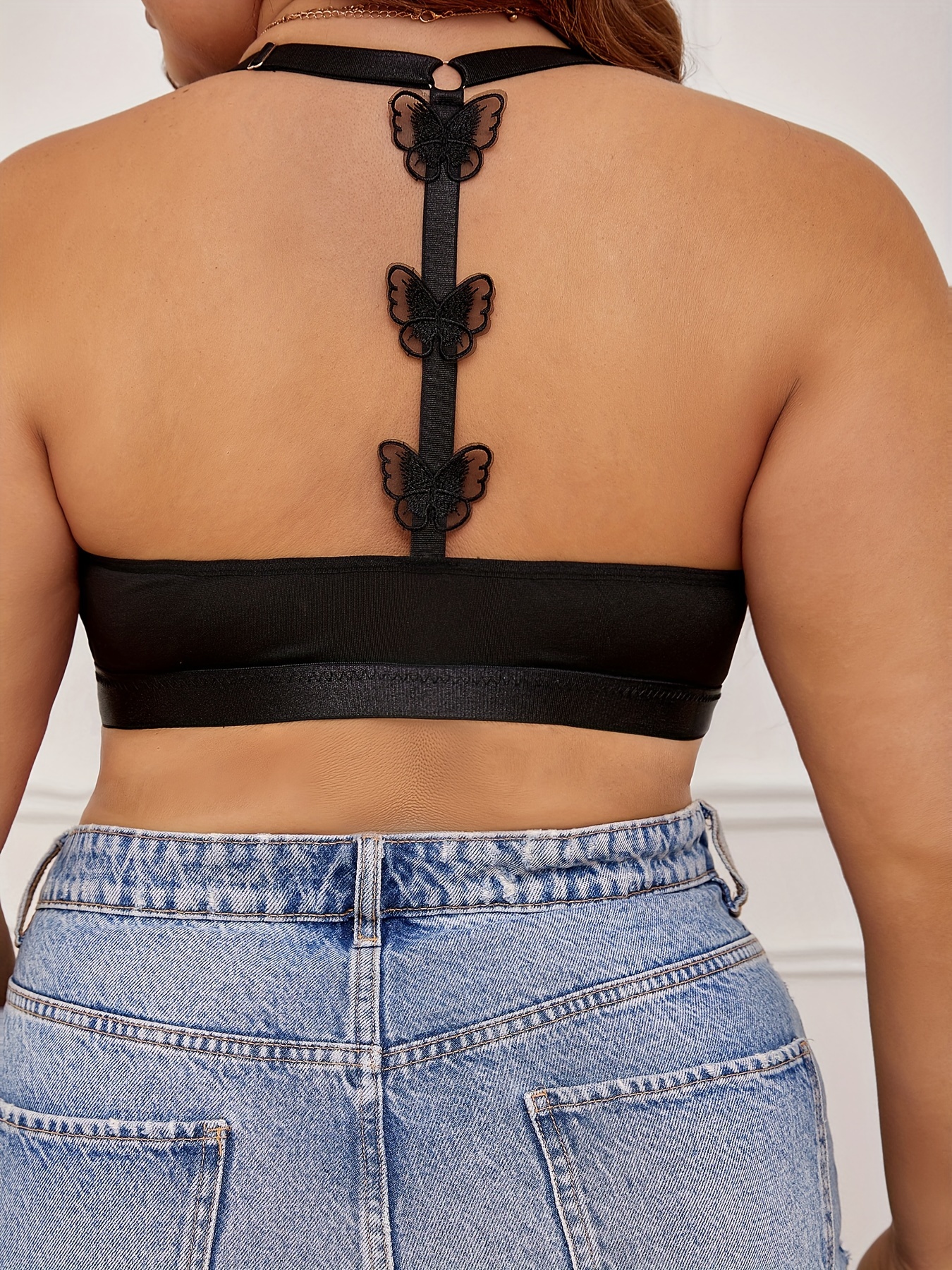 Soutien gorge érotique à licou bretelles croisées avec coutures en dentelle & détails papillon – Image 3