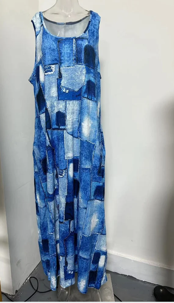 Robe longue à col V imprimé blocs de couleur – Image 4