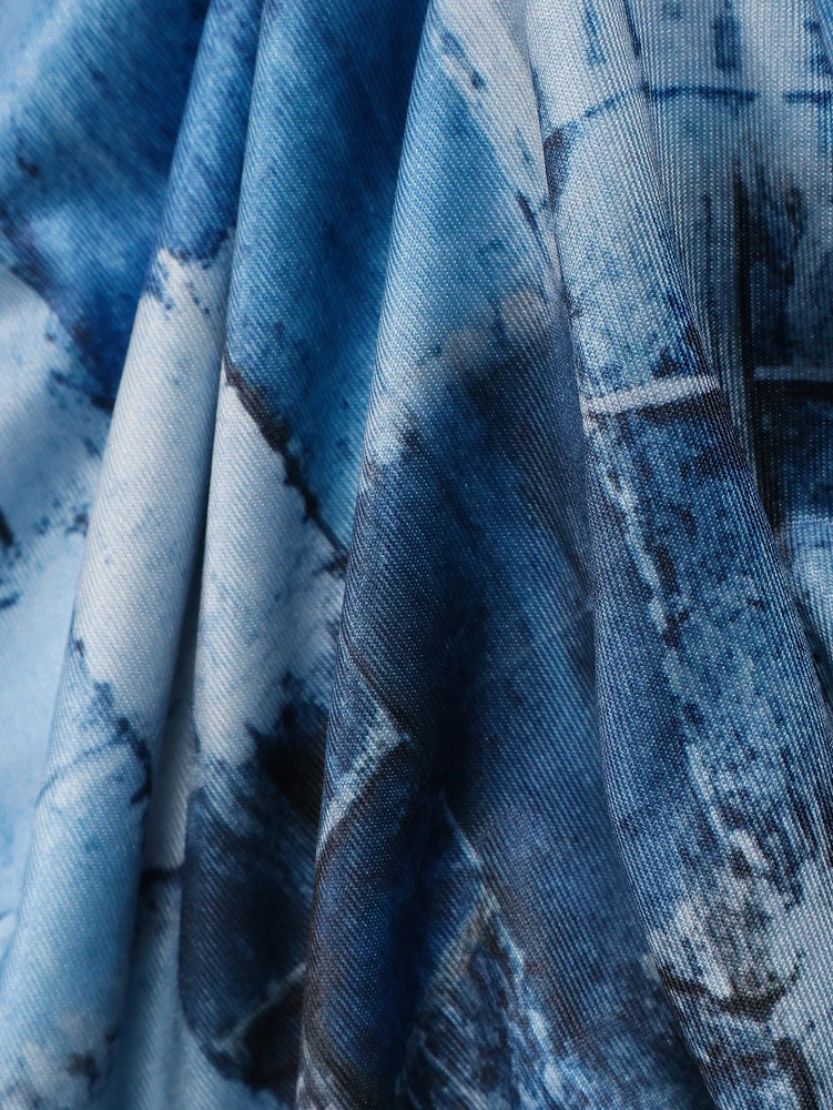 Robe à col V imprimé blocs de couleur effet denim – Image 4