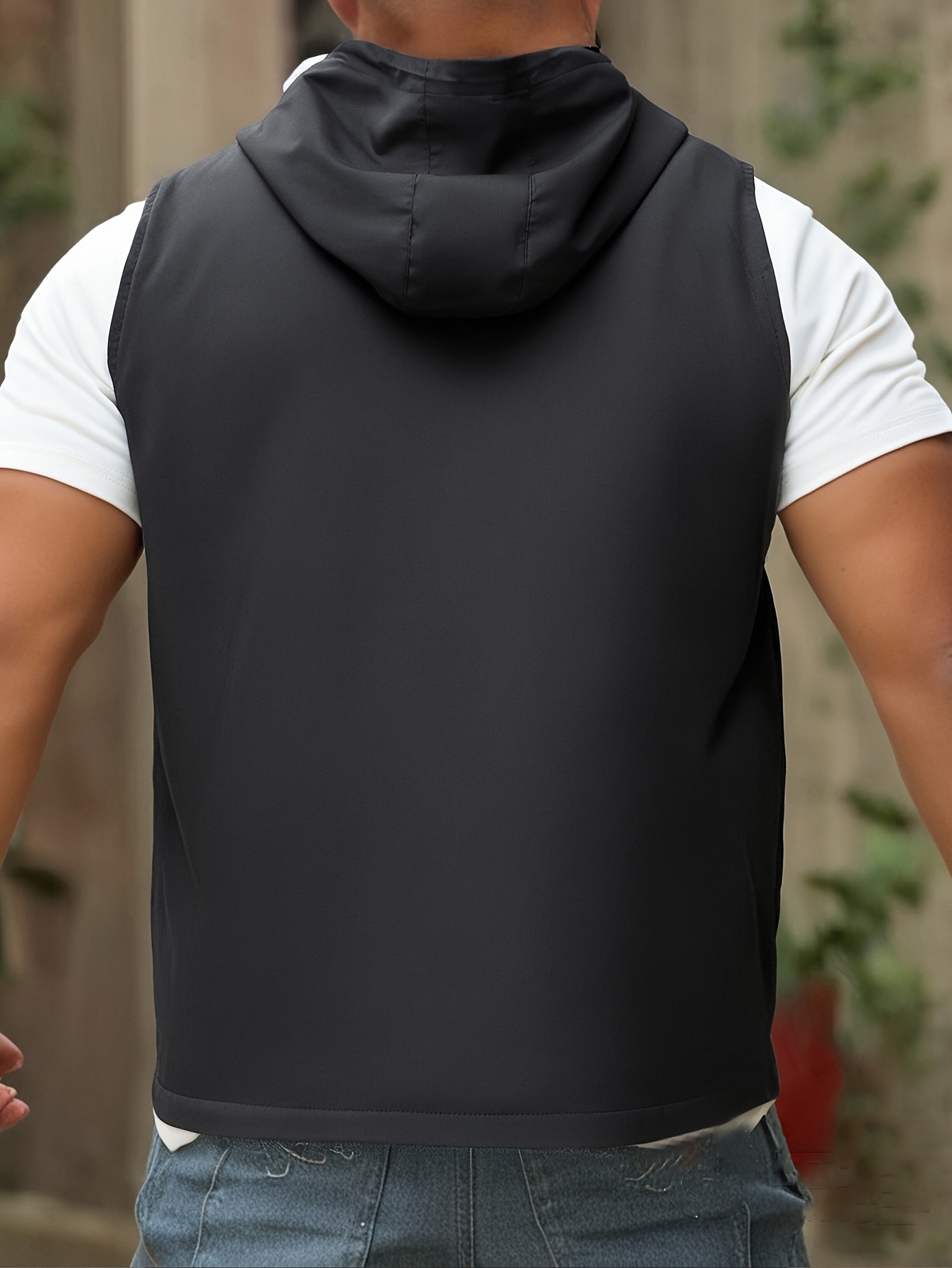 Gilet à capuche style cargo avec détail de fermeture éclair & bande réfléchissante – Image 3
