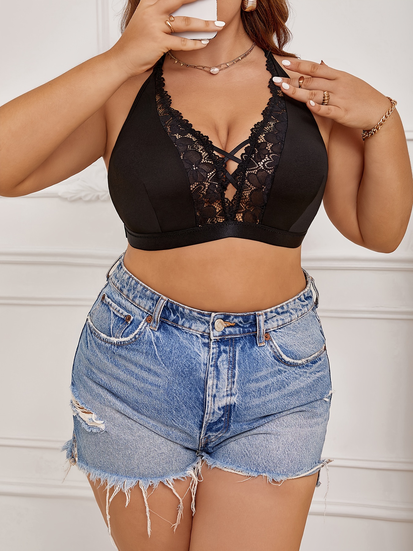 Soutien gorge érotique à licou bretelles croisées avec coutures en dentelle & détails papillon – Image 2