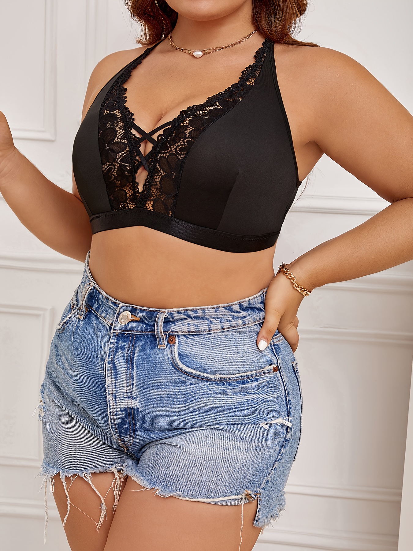 Soutien gorge érotique à licou bretelles croisées avec coutures en dentelle & détails papillon – Image 8
